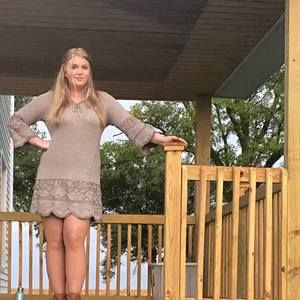 Meet your Posher, Ashley